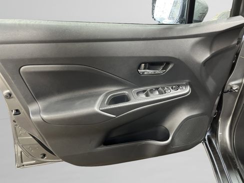 Used 2025 Nissan Versa SV image 15