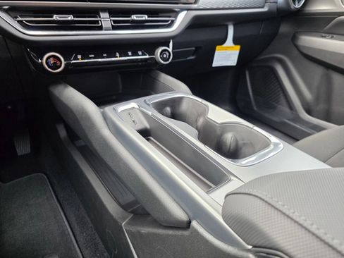 New 2026 Chevrolet Equinox EV LT image 26