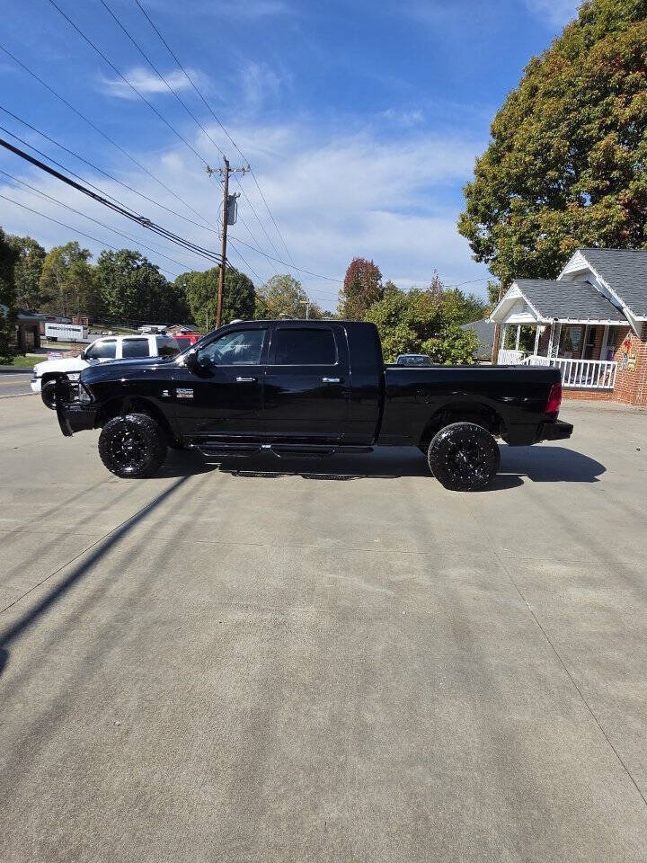 Used 2011 RAM 3500 Lone Star AWD/4WD image 2