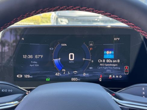 Used 2025 Chevrolet Equinox EV RS image 22