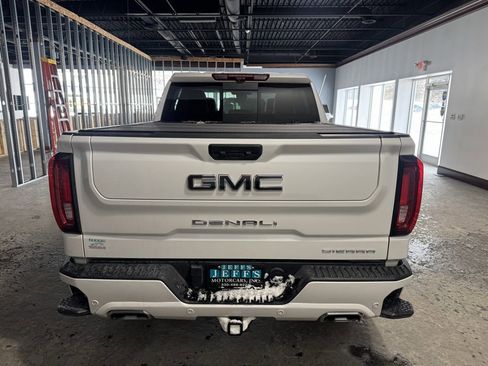 Used 2025 GMC Sierra 1500 Denali Ultimate image 5