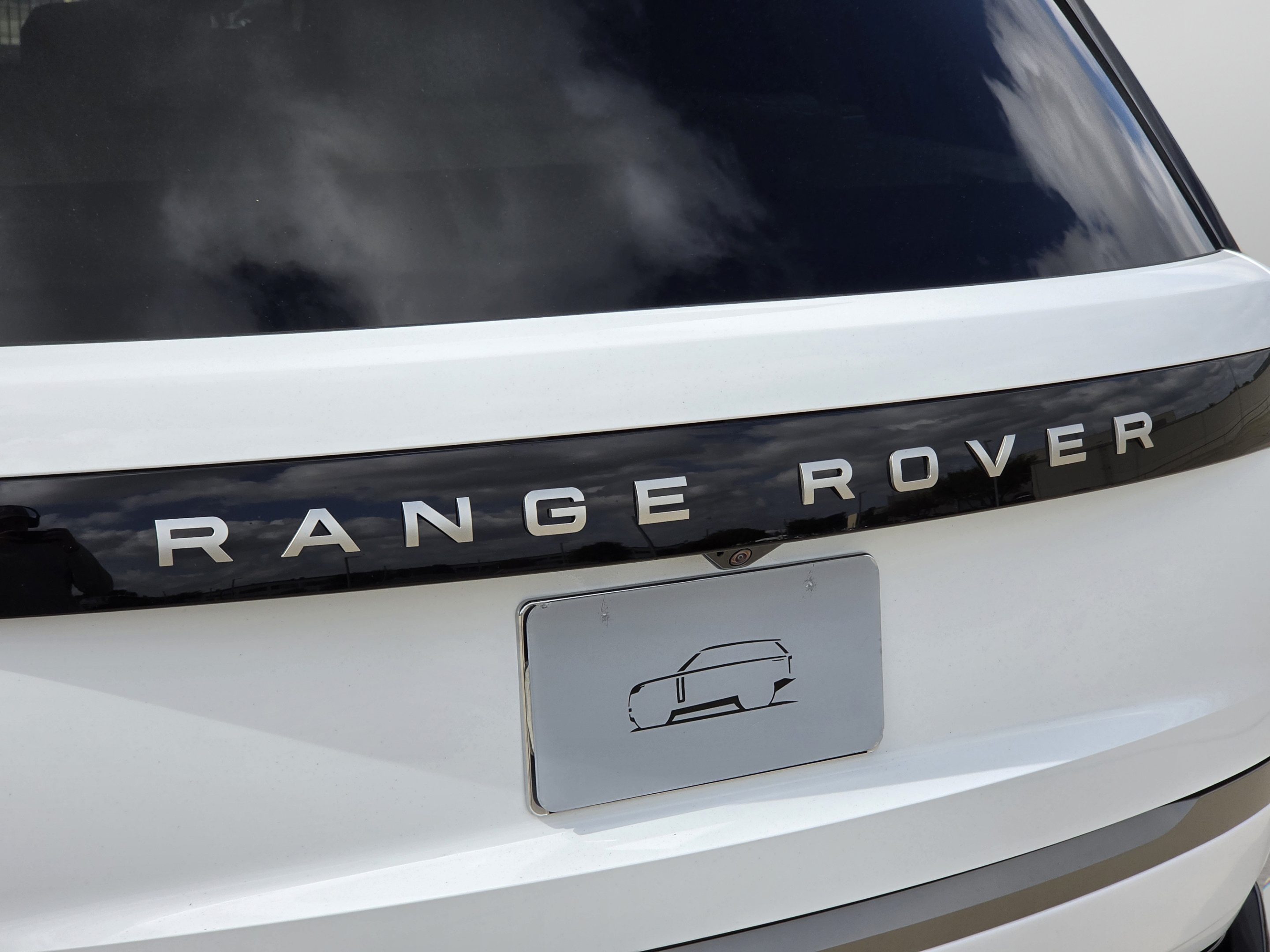 New 2027 Land Rover Range Rover Long Wheelbase SE AWD/4WD image 33