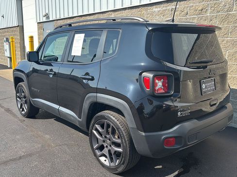 Used 2021 Jeep Renegade Latitude AWD/4WD image 37
