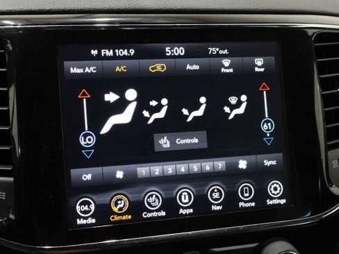 Used 2022 Jeep Grand Cherokee Laredo X image 35