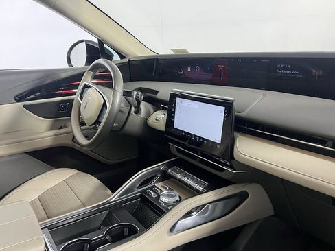 Used 2024 Lincoln Nautilus Reserve w/ Equipment Group 202A image 39