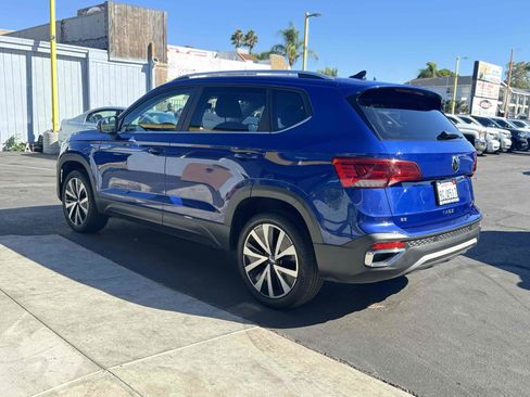 Used 2023 Volkswagen Taos SE image 6