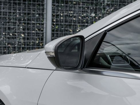 Used 2016 Volkswagen CC R-Line image 50