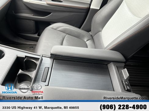 Used 2021 Toyota Sienna XSE AWD/4WD image 20