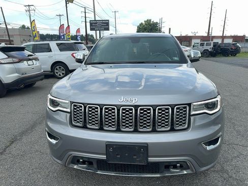 Used 2020 Jeep Grand Cherokee Overland AWD/4WD image 6