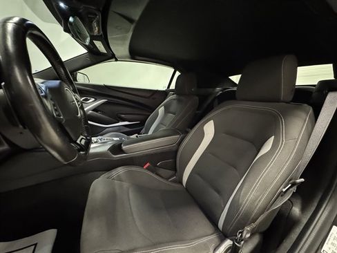Used 2020 Chevrolet Camaro LT image 16