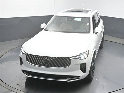 New 2025 Volvo XC90 B6 Plus w/ Protection Package Premier image 43