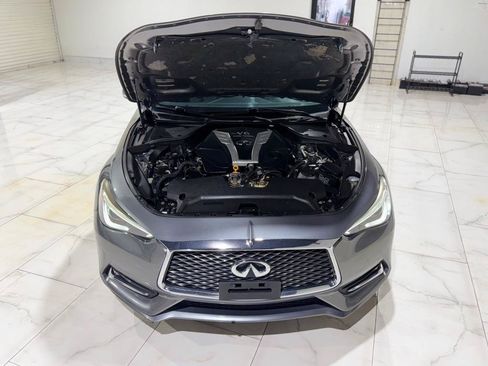 Used 2018 INFINITI Q60 3.0t Luxe AWD/4WD image 4