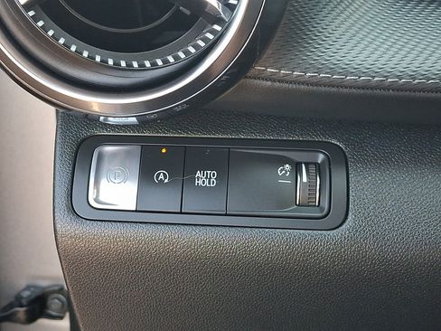 Used 2026 Chevrolet Equinox LT w/ Convenience Package II FWD image 25
