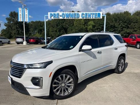 Used 2022 Chevrolet Traverse Premier w/ LPO, Floor Liner Package FWD image 2