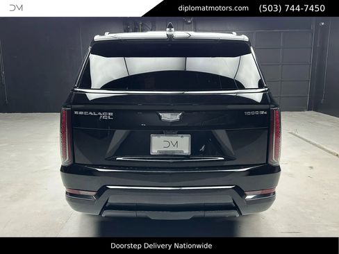 Used 2026 Cadillac Escalade IQL Sport 2 image 5