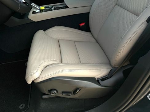 New 2026 Volvo XC90 T8 Ultra w/ Protection Package Premier AWD/4WD image 22