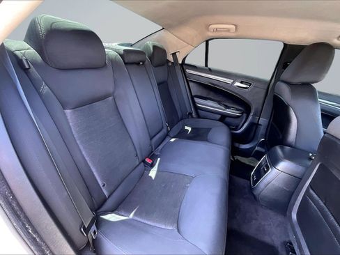 Used 2018 Chrysler 300 Touring w/ Sport Appearance Package image 27