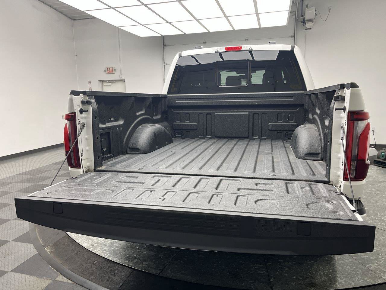 Used 2024 Ford F150 Lariat w/ Equipment Group 502A High AWD/4WD image 34