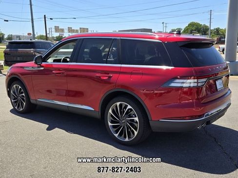 New 2026 Lincoln Aviator Reserve AWD/4WD image 3