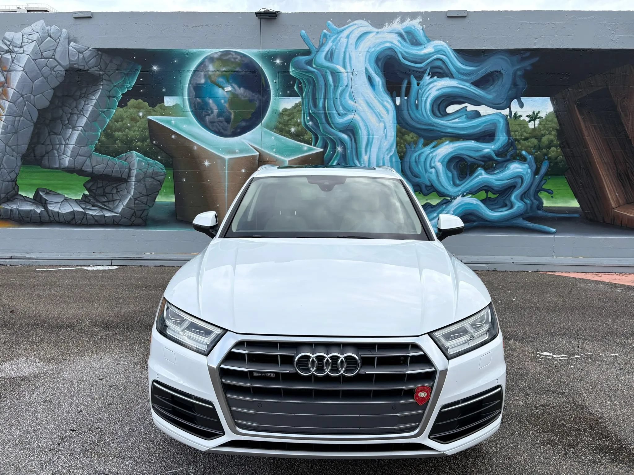 Used 2018 Audi Q5 2.0T Premium Plus w/ Premium Plus Package AWD/4WD image 2