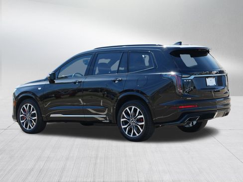 Certified 2024 Cadillac XT6 Sport w/ Platinum Package AWD/4WD image 4
