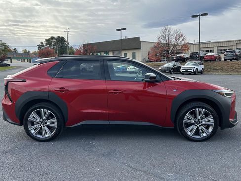 Used 2023 Subaru Solterra Touring image 7