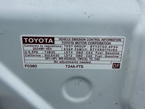 Used 2024 Toyota Tacoma TRD Pro AWD/4WD image 21