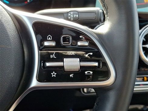 Certified 2022 Mercedes-Benz GLA 250 4MATIC w/ Premium Package Lite image 24