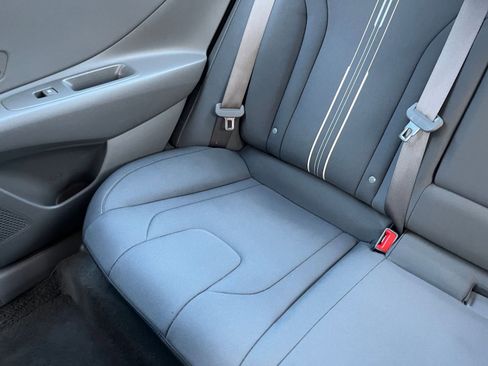 Used 2025 Hyundai Elantra SEL image 40