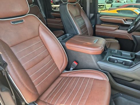 Used 2025 GMC Sierra 2500 Denali Ultimate AWD/4WD image 23
