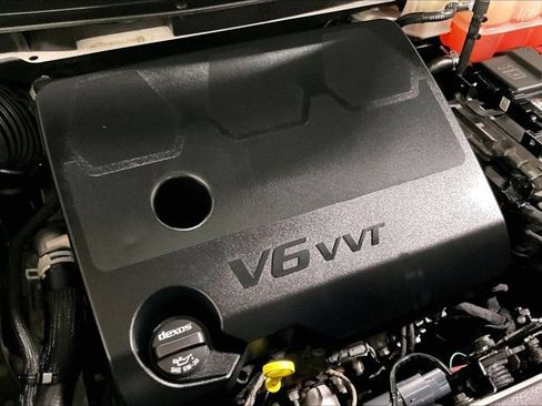 Used 2022 Chevrolet Traverse RS w/ LPO, Cargo Package image 32