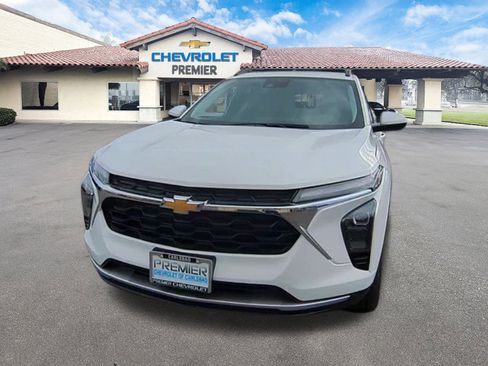 New 2026 Chevrolet Trax LT w/ Driver Confidence Package image 3