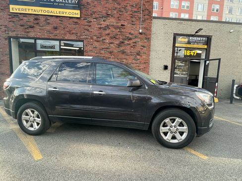 Used 2016 GMC Acadia SLE image 2