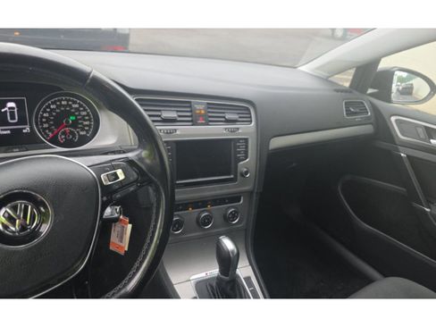 Used 2017 Volkswagen Golf S AWD/4WD image 12