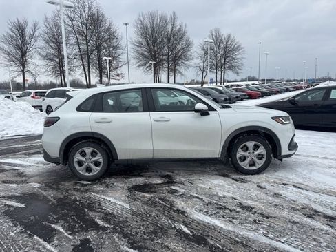 Used 2023 Honda HR-V LX image 5