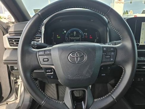 Certified 2025 Toyota Camry SE FWD image 24