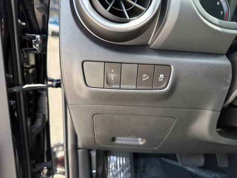 Used 2023 Hyundai Kona SEL FWD image 17