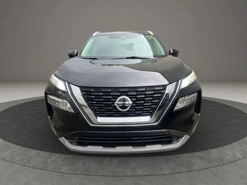 Used 2021 Nissan Rogue SV w/ Premium Package AWD/4WD image 2
