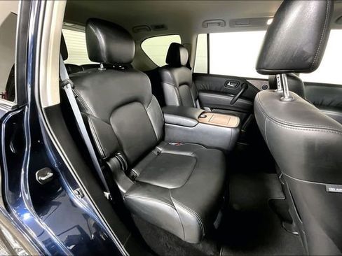 Used 2024 Nissan Armada SL w/ Captain's Chairs Package image 27