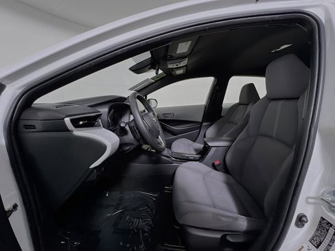 Used 2021 Toyota Corolla SE image 15