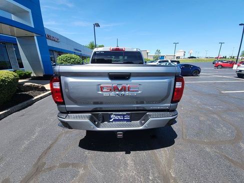 Used 2025 GMC Canyon Denali AWD/4WD image 6