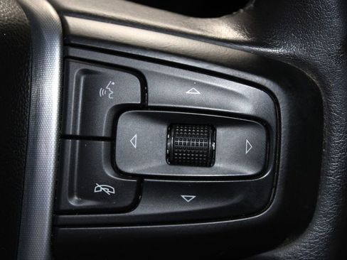 Used 2022 GMC Sierra 1500 SLE image 24