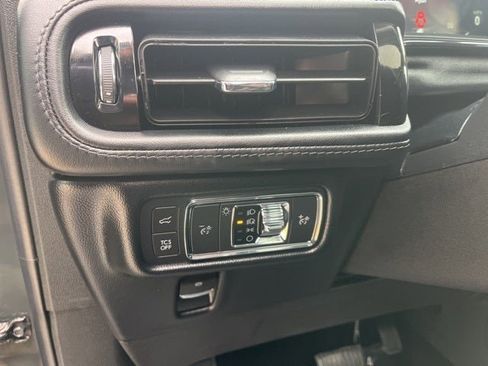 Used 2022 Lincoln Nautilus Reserve image 41