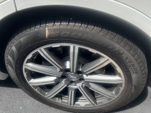 Used 2019 Audi Q7 3.0T Premium Plus AWD/4WD image 6