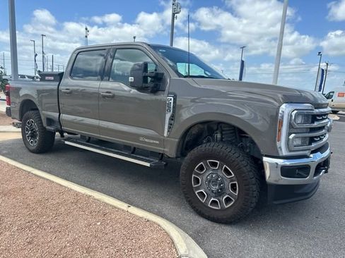 Used 2026 Ford F250 Lariat w/ FX4 Off-Road Package AWD/4WD image 2