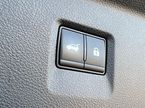 Used 2025 INFINITI QX60 Luxe image 39