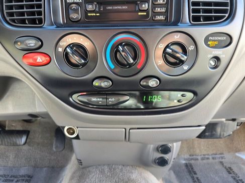 Used 2000 Toyota Tundra SR5 image 36