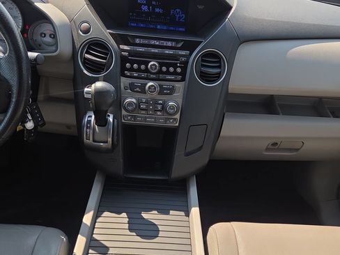 Used 2015 Honda Pilot EX-L image 16