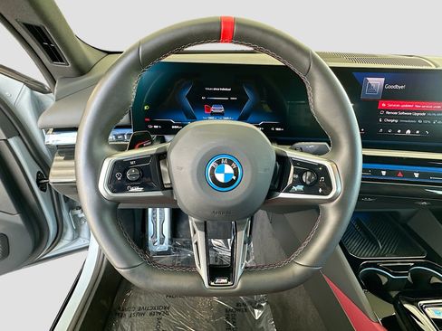 Used 2025 BMW i5 M60 w/ Premium Package AWD/4WD image 10