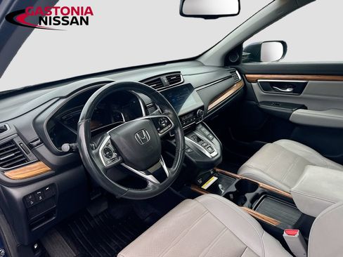 Used 2022 Honda CR-V Touring image 11